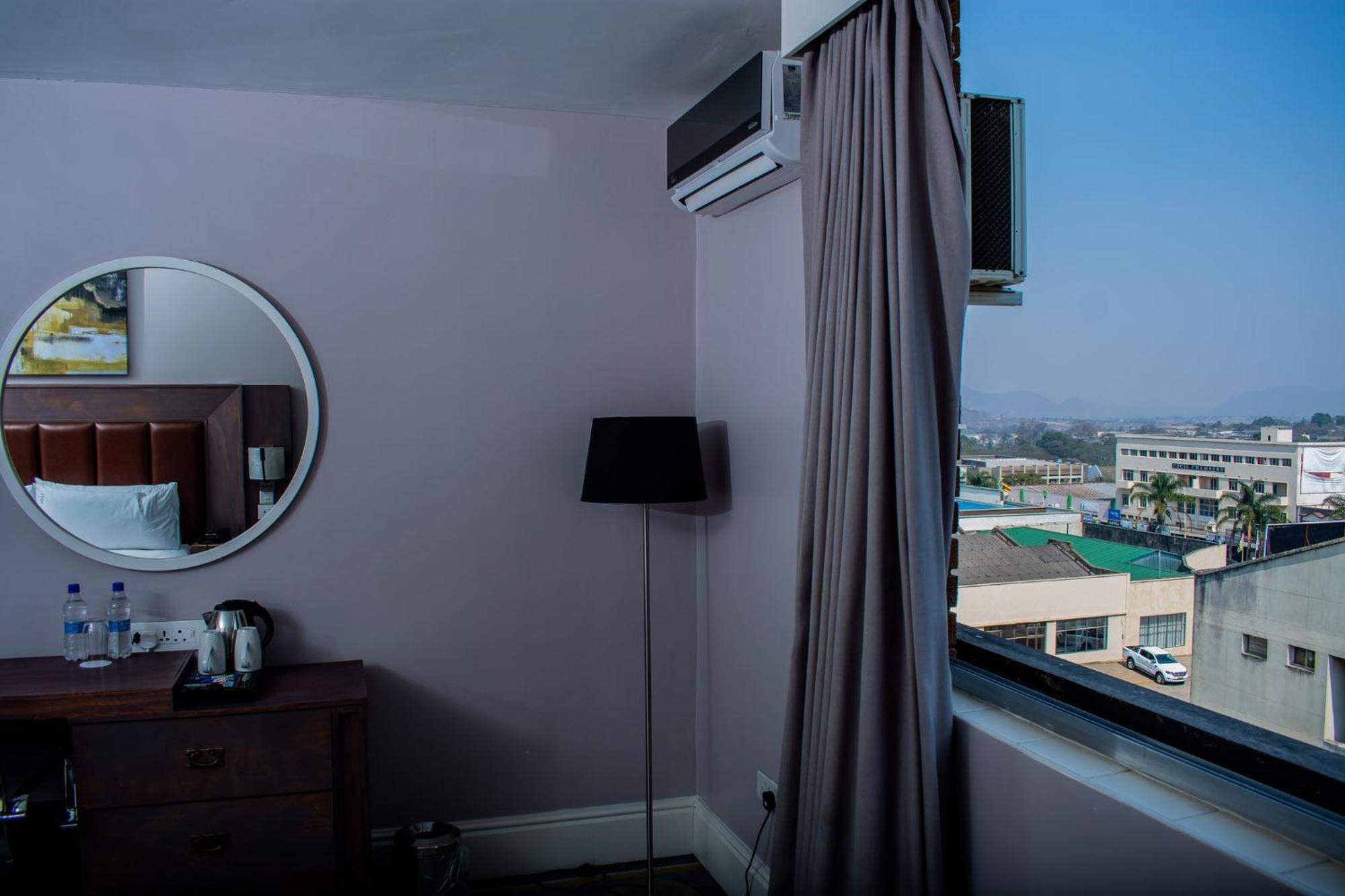 Holiday Inn - Mutare By Ihg Екстер'єр фото