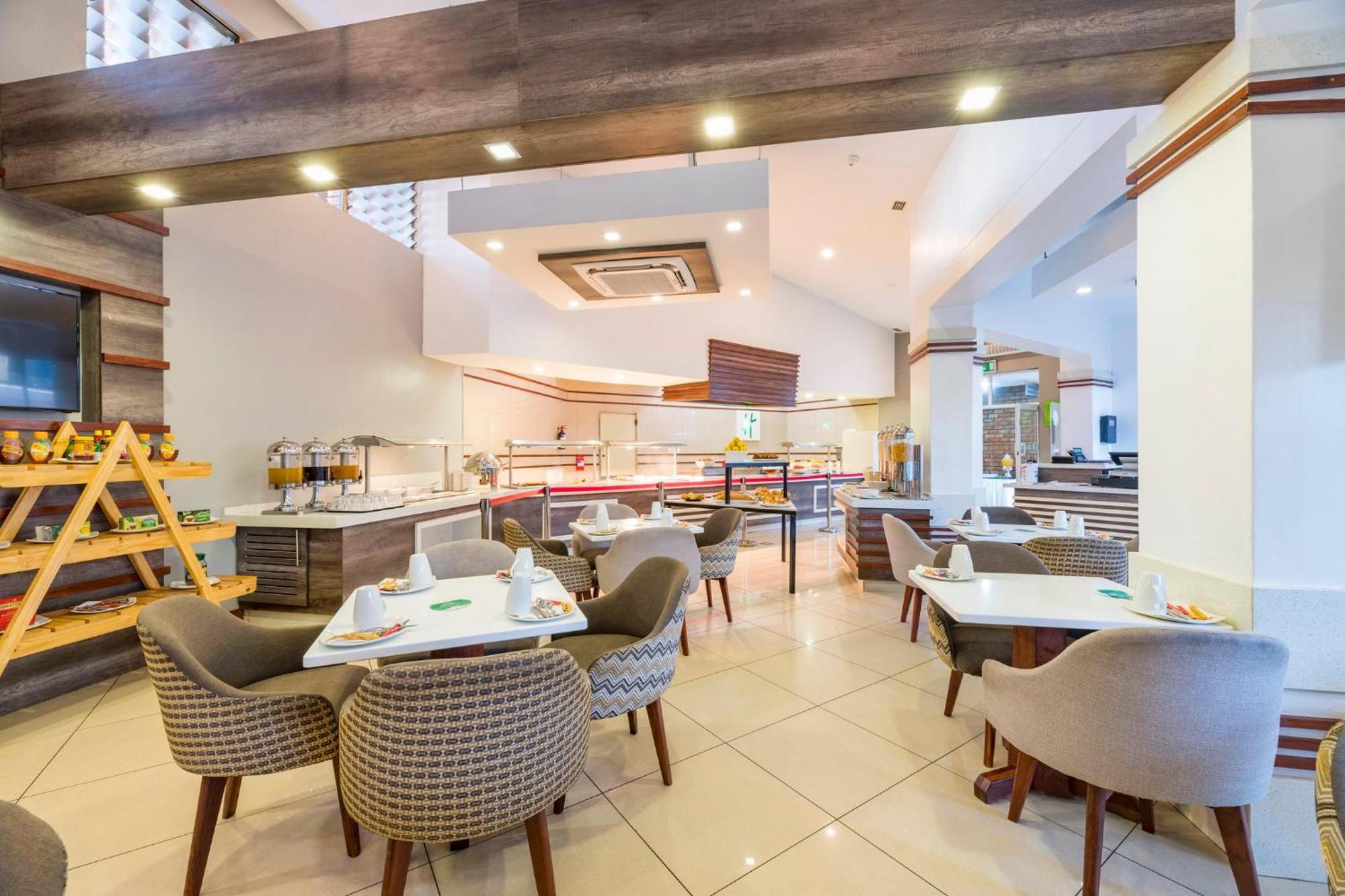 Holiday Inn - Mutare By Ihg Екстер'єр фото